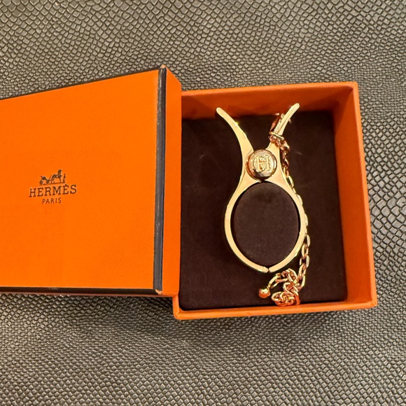 Hermés Filou Glove Clip/ bag charm Dore Rose New with Box and Bag and dust Bag - Picture 8 of 8